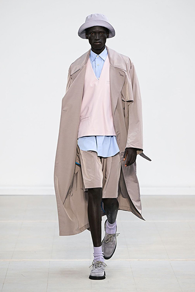 اختبر روعة الثمانينيات مع تشكيلة PAUL SMITH لربيع وصيف 2023